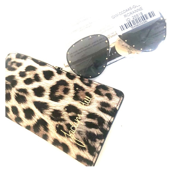 Quay Australia Accessories - NEW! Quay x Jaclyn Hill Roxanne Sunnies (GLD/SMK)
